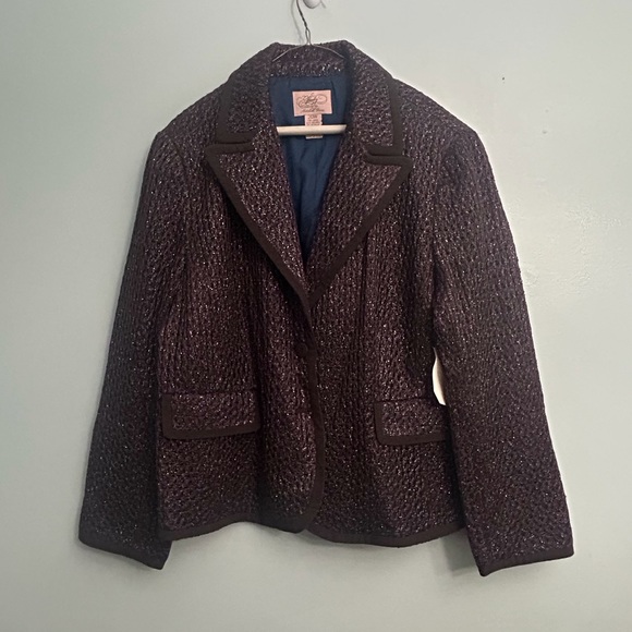 LOVELY jacket - Picture 6 of 14